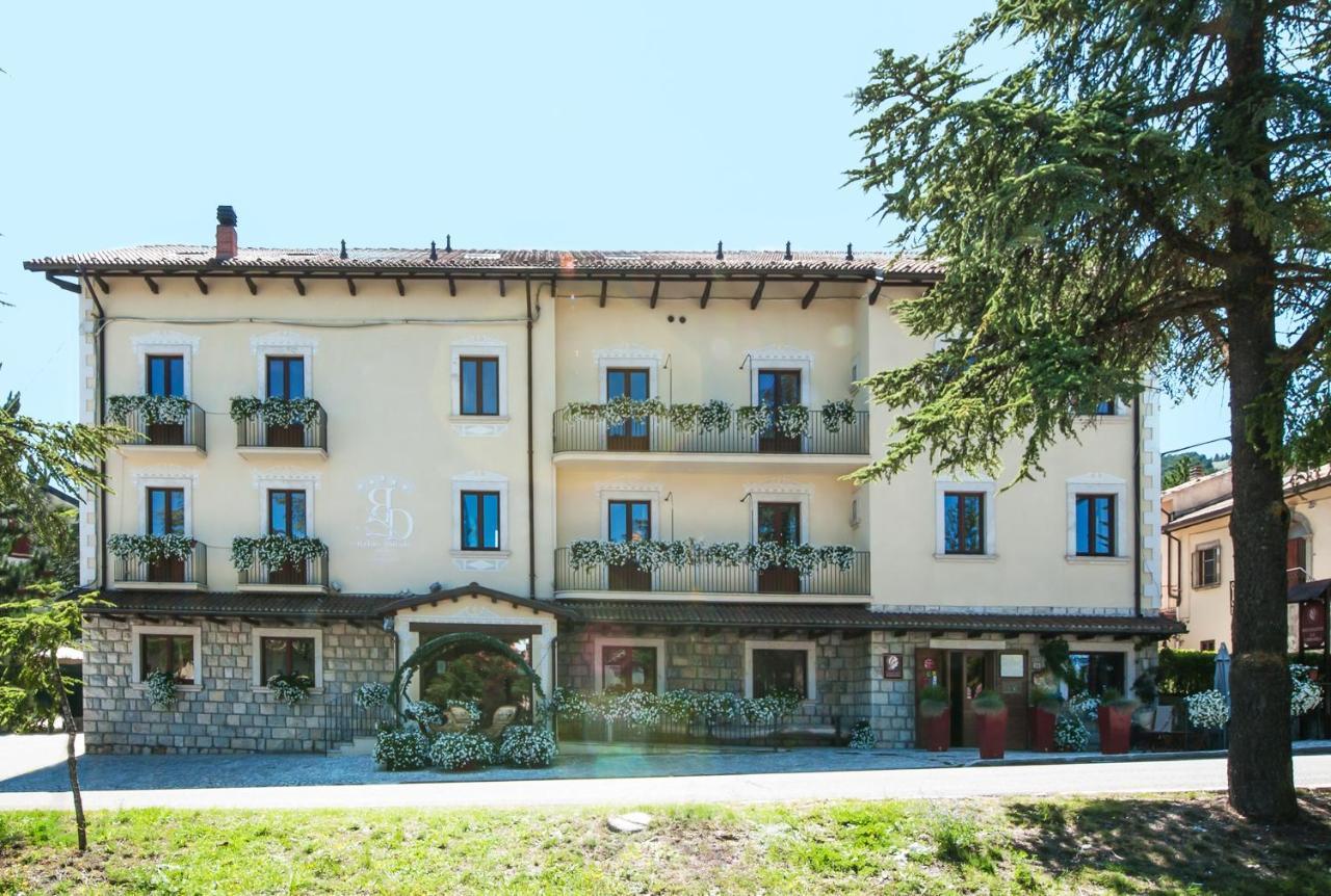 Relais Ducale Spa & Pool Pescocostanzo Exteriör bild